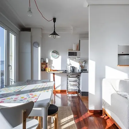 Bonito Piso Con Vistas, Centrico, Acogedor